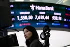 AI anxiety sparks tech rout, broad selloff in Asian markets
