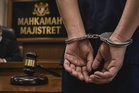 Pengerusi agensi kerajaan direman, disyaki salah guna kedudukan jual tanah
