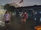 Bomba redah banjir dua kilometer, selamat tujuh sekeluarga
