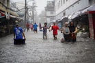 曼谷暴雨成灾 数千人撤往疏散中心