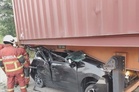 Lelaki maut Myvi rempuh belakang lori kontena di Puncak Alam