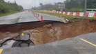Lubang benam sedalam lapan meter, Jalan Gua Musang-Kota Bharu ditutup