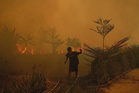 Indonesia guna ais kering atasi jerebu, pulih operasi penerbangan