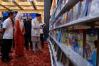 Anwar Ibrahim Umum Kerajaan Kekalkan Pemberian Baucar Buku RM100