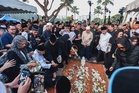 Seramai 21,000 Orang Ziarah Pusara Tun Dr. Hasmah, Ada Yang Datang Hampir Setiap Hari!