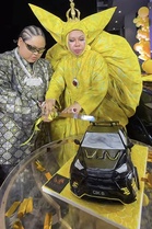 Cik B terima kejutan ‘birthday’, DSV hadiahkan Lambhorgini Urus – “Beli RM1.6 juta cash”
