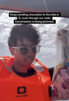 “Saya sedar saya manusia yang kurang cerdik…”- Haroqs mohon maaf campak coklat ke laut, cuma harap sampai G