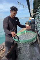 Khairul Aming keluarkan produk baharu, sanggup turun laut demi Sambal Nyet Bilis