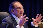 PM Anwar mahu mahasiswa bebas bersuara -“AUKU diperkenal untuk kawal Anwar Ibrahim”