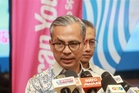 Tindakan bijak & tepat! Fahmi puji BERSATU bahas RCI TH -“Berbeza dengan sikap parti pembangkang lain”