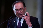 Tahniah AKPS! PM Anwar puji tindakan pantas sita kontena disyaki bawa dagangan ke negara haram