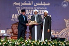 Anwar raih Anugerah Kecemerlangan Yayasan Sheikh Abu Bakar, terima penghormatan tinggi Mufti India