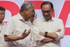 Ada masalah dengan Anwar? Ahmad Zahid nafi dakwaan! BN kekal komited jaga kestabilan politik