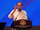 Jangan anggap pemberian RM400 mampu selesaikan masalah pekebun kecil – PM Anwar