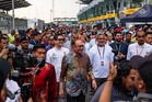 F1 GP Bahrain: Anwar turun ke litar! Sertai Pit Lane Walk, hargai kerjasama Malaysia-Bahrain