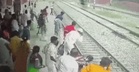 Dua Wanita Maut Digilis Kereta Api Ketika Lintas Landasan