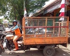 Bijak Cipta Peluang, Lelaki OKU Pungut Sampah Rumah Ke Rumah Hingga Mampu Miliki Simpanan