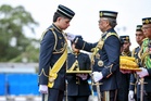 Tengku Mahkota Pahang Catat Sejarah Kerabat Diraja Pertama Tamat Kursus Asas Penerbangan Helikopter TUDM