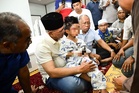 Wan Rosdy Ziarah Kanak-Kanak Yang Terselamat Dalam Tragedi Pokok Tumbang