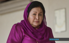 Mahkamah Benar Penangguhan Bersyarat Rosmah Bayar RM67.5 Juta Kepada Syarikat Barang Kemas Lubnan