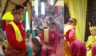 Jubli Perak Sultan Selangor: Makna Di Sebalik Gerakan Unik 'Siku Keluang' Ketika Istiadat Mengangkat Sumpah & Menjunjung Duli