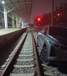 SUV Masuk Landasan Kereta Api Pelabuhan Klang, KTMB Sahkan Tiada Kerosakan