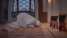 Hingus Terkena Telekung Ketika Solat, Sah Atau Tidak? Ini Penjelasannya