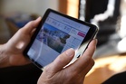 Apple shares plunge after increasing prices in face of memory shortages