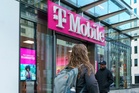T-Mobile makes major changes to phone plans that will mostly affect longtime customers