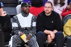 Boxing champ Floyd Mayweather Jr. accuses business advisor of pilfering $175 million in cash, gems, and jets