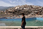 Venezuela earthquakes latest: Death toll soars to 235 with 40,000 missing as emergency crews search for survivors
