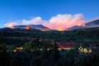 Pilot dies while helping fight against Colorado wildfire