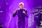 Pop icon Barry Manilow cancels Lexington concert hours before show