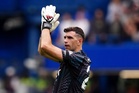 Emi Martinez makes unique gesture to Chelsea fans after changing squad number