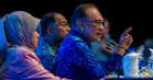 Anwar arah lepaskan mahasiswa dikenakan hukuman kerana kritik pimpinan negara