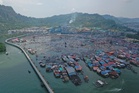 Massive fire destroys 1,000 houses in Sandakan water village