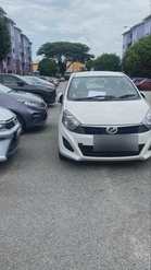 Double-parked car leaves Malaysian stranded for 10 hours, forced to spend RM53 on e-hailing ride to work