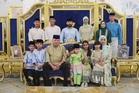 King, Queen share Aidiladha meal with family