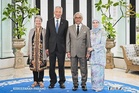 Pahang Sultan grants audience to meet Singapore’ Lee Hsien Loong