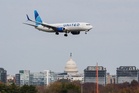 United jet hits truck and light pole on approach to Newark airport