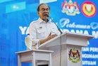 Anwar urges patience among community leaders