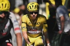 Tour de France yellow jersey protocol: 90 minutes of ‘stress’