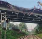 Fallen construction structure disrupts KTM Komuter, ETS services between Batang Benar and Labu