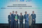 Smartsel, PG LinkaranFibre in MoU to explore regional fibre connection