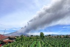 Gunung Sinabung meletus lagi, lebih 600 penduduk dipindahkan di Sumatera Utara