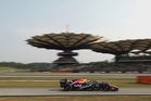 Bahrain GP in Malaysia: SIC CEO hands out water, helps fans after long wait