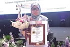 Top nursing award for UMS senior lecturer