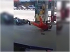 [VIDEO] Lelaki tular mengamuk di stesen minyak rupanya pesakit psikiatri