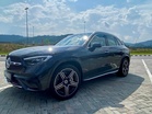 SUV bak pacuan empat roda premium