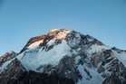 10 pendaki hilang pada ketinggian 6,600 meter